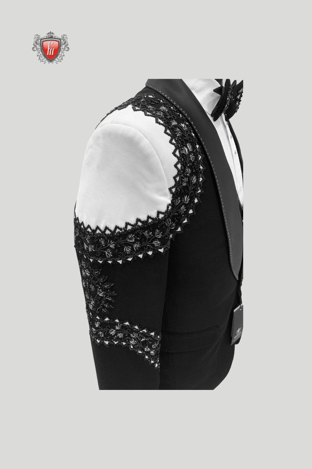 Costume bleu pour homme Tealish - Une tenue audacieuse et élégante pour chaque occasion