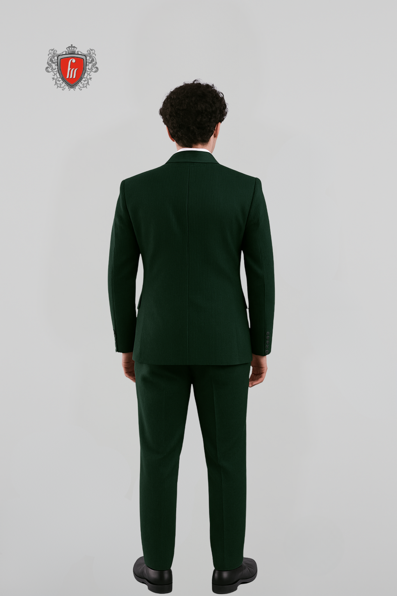 Men’s Elegant Dark Green Suit – Sophisticated Tailoring for Celebrations
