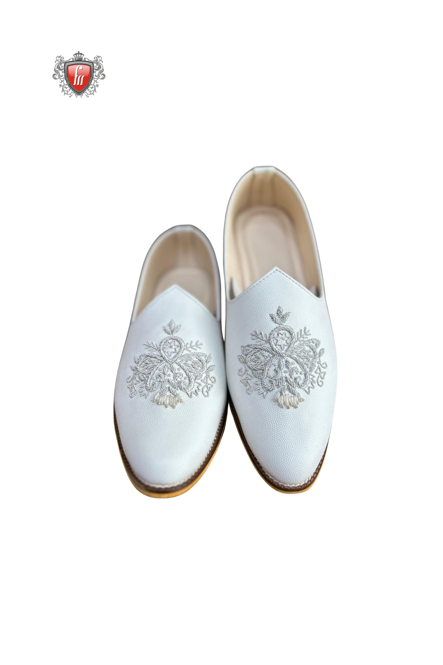 Men’s White Textured Leather Jutti with Royal Floral Crest Embroidery – Luxury Ethnic Footwear