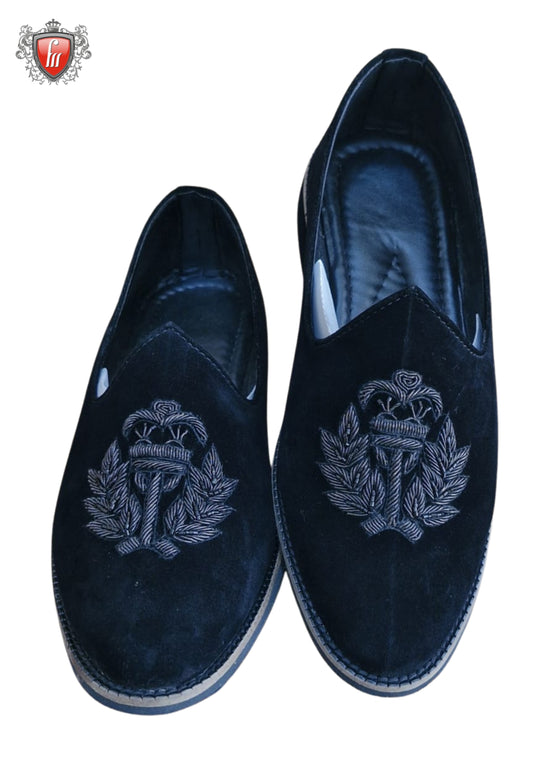 Men’s Blue Velvet Jutti – Dabka Embroidery, Premium Festive Wear