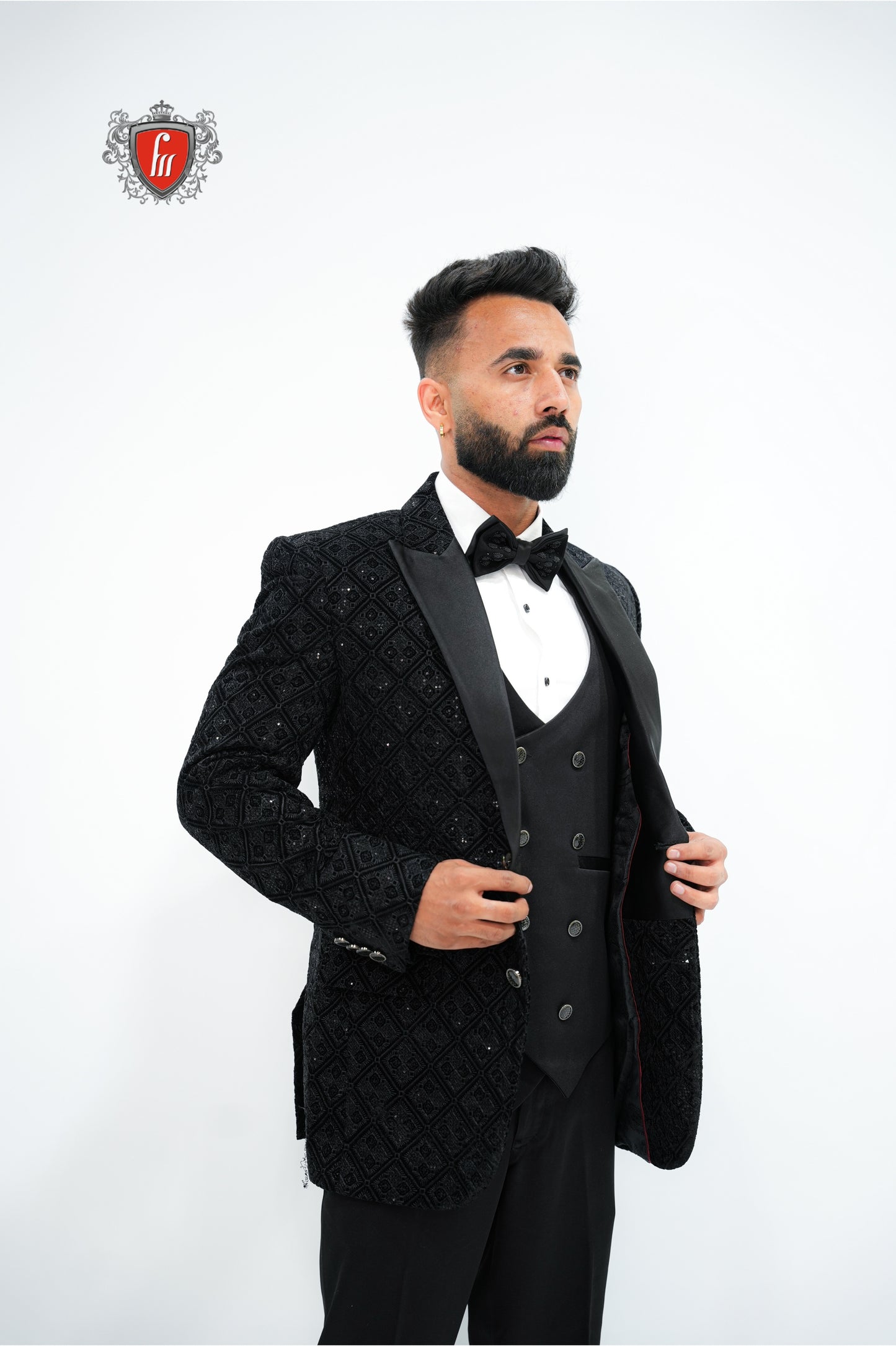 Men’s Black Velvet Tuxedo 3-Piece Suit with Pattern Detailing – Luxury Formal Wear