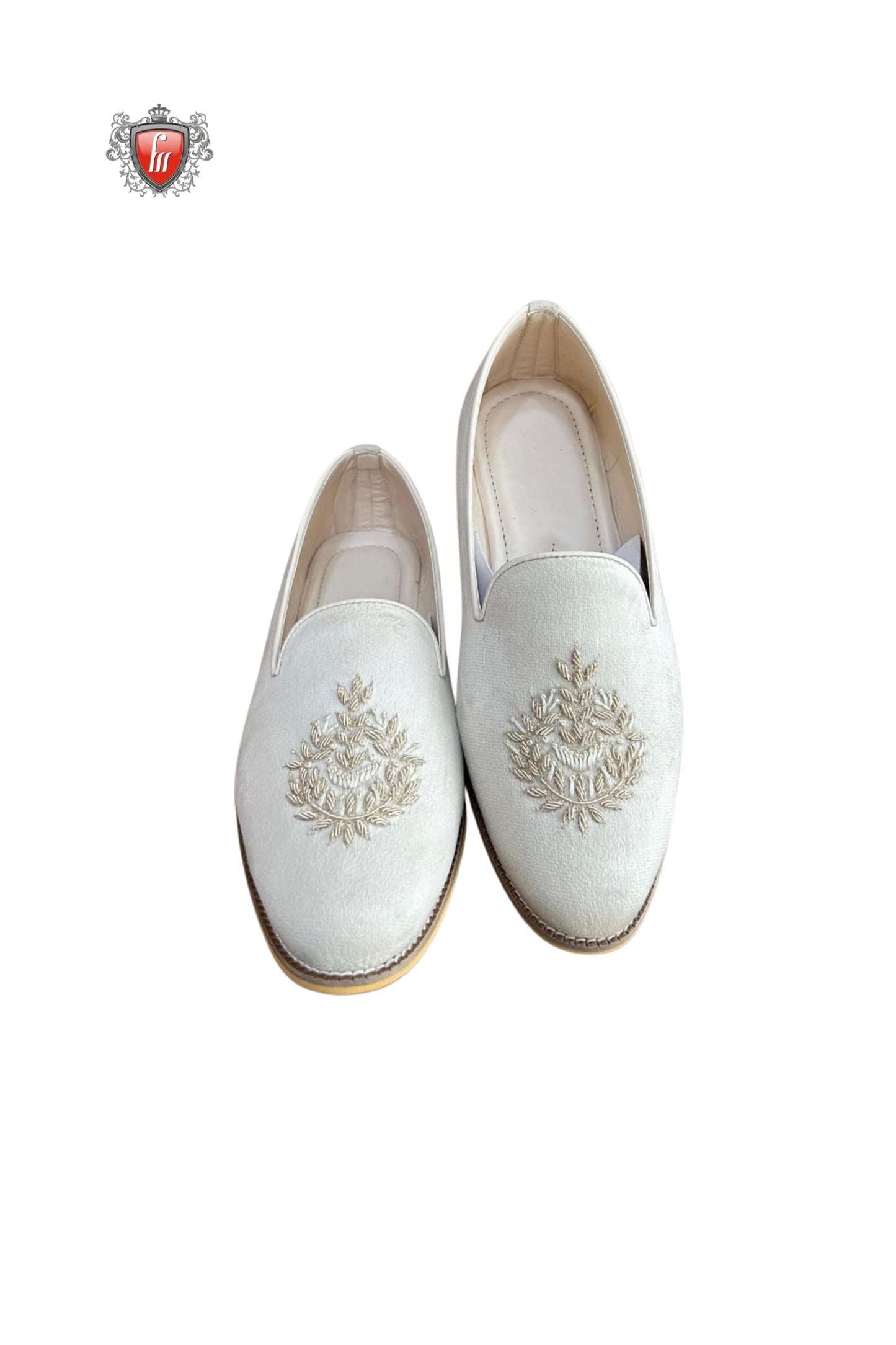 Men’s White Ethnic Jutti with Royal Embroidery – Handcrafted Wedding Footwear