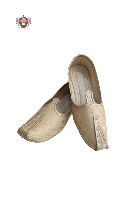Men’s Golden Paisley Jutti – Elegant Traditional Footwear for Weddings & Festive Wear