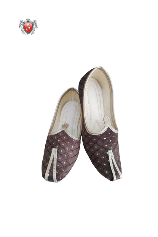 Fabmark Brown Velvet Jutti – Handcrafted Ethnic Footwear with Golden Sequin Detailing