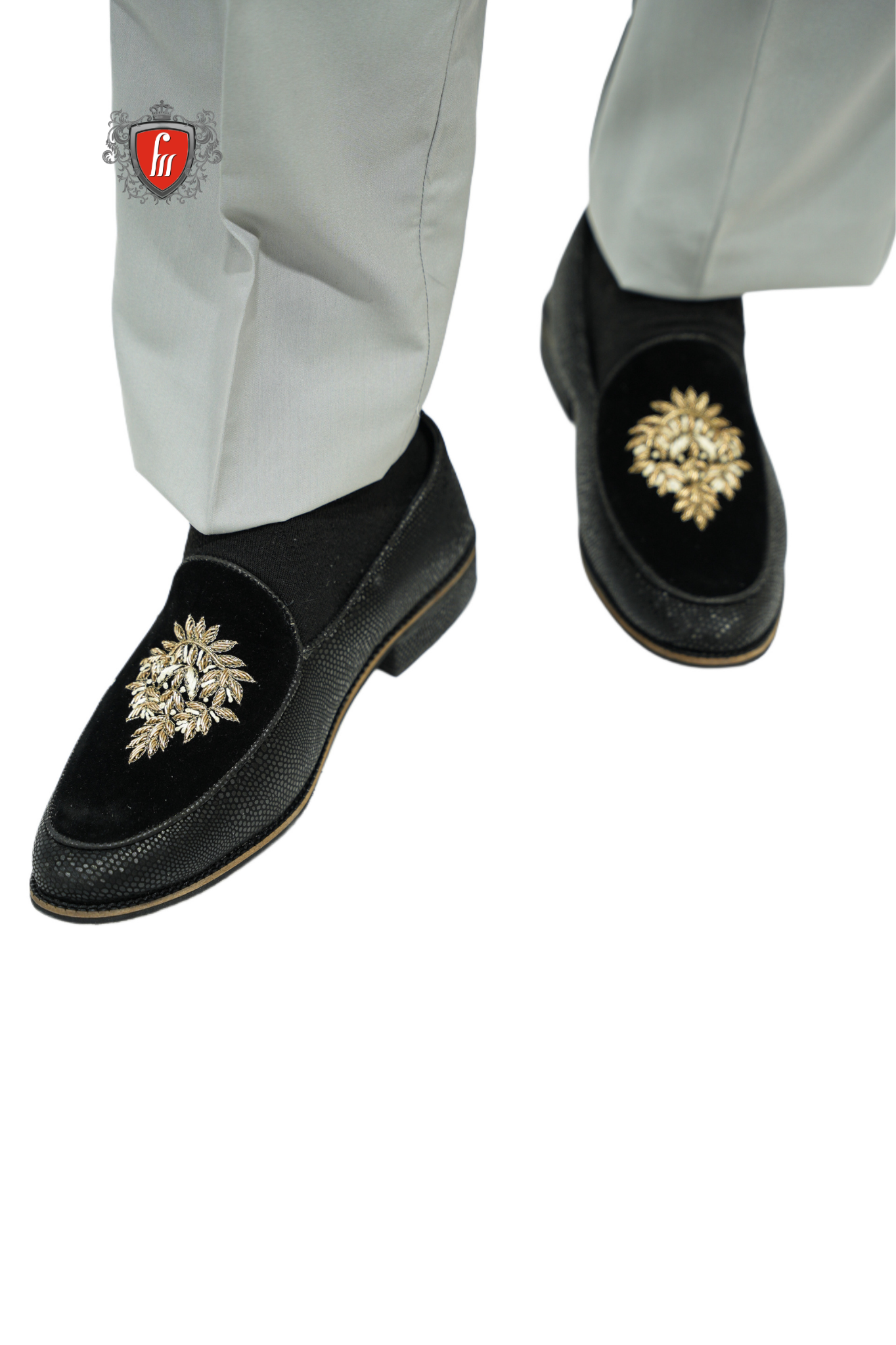 Men’s Black Embroidered Jutti – Regal Slip-On for Weddings