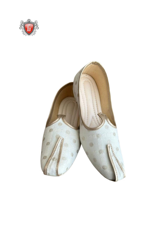 Fabmark Ivory Polka Embroidered Jutti – Subtle Elegance for Festive & Wedding Wear