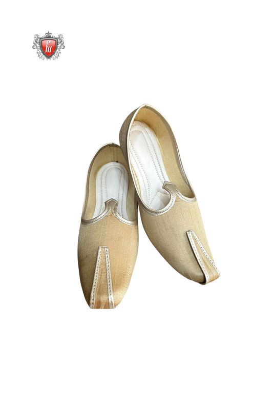 Fabmark Golden Plain Silk Jutti – Minimalist Design, Timeless Style