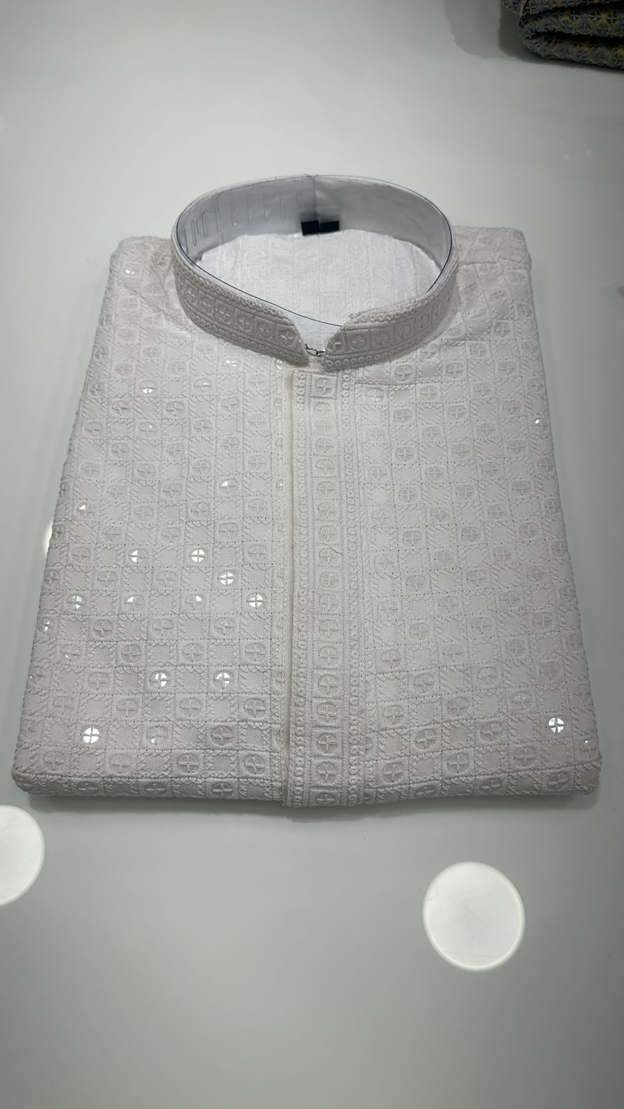 White Chikankari Kurta Pajama for Men – Elegant Embroidered Ensemble