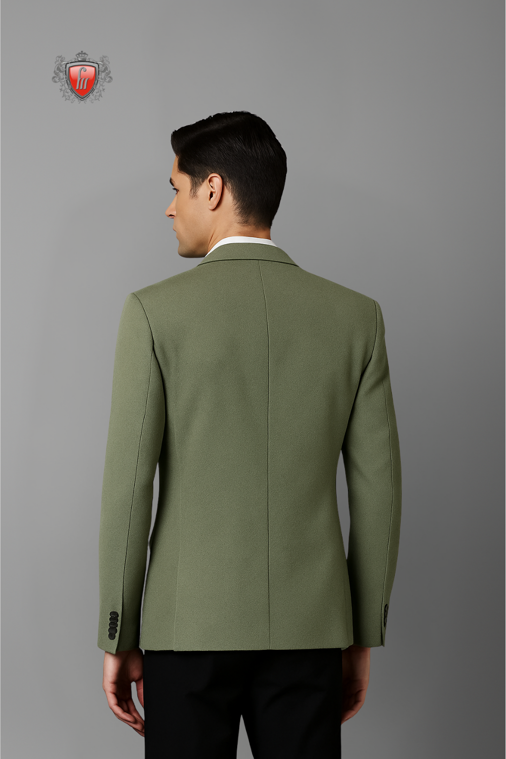 Costume bleu pour homme Tealish - Une tenue audacieuse et élégante pour chaque occasion
