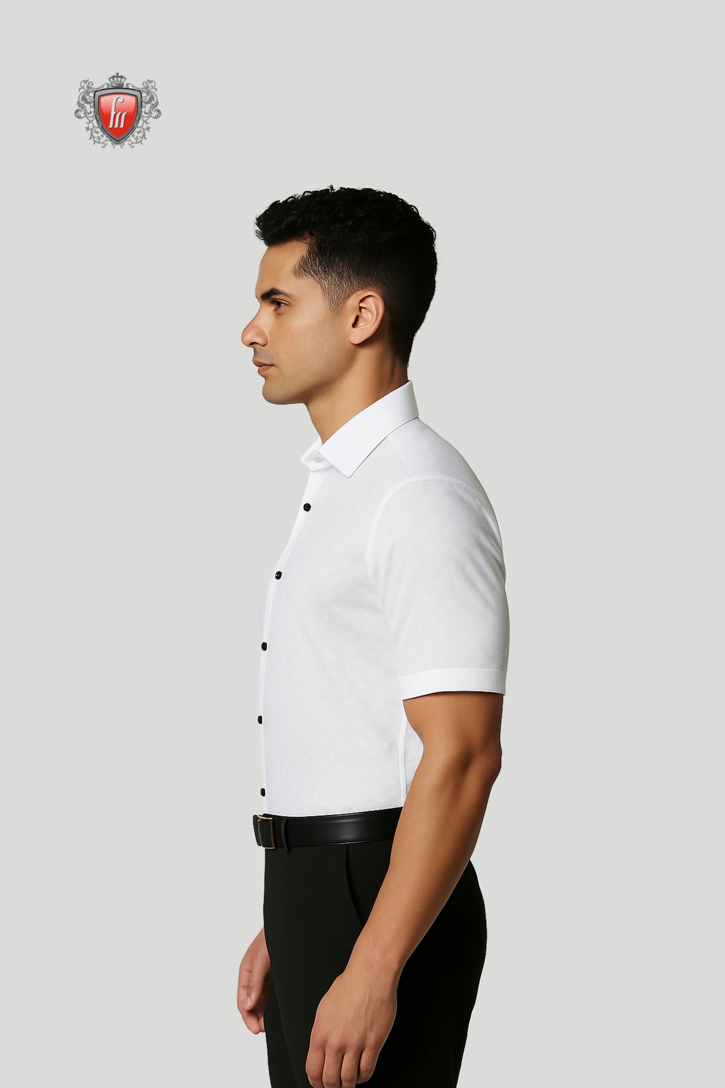 Men’s White Short-Sleeve Shirt – Minimalist Design with Bold Detailing