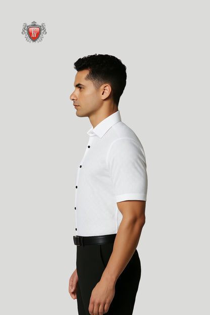 Men’s White Short-Sleeve Shirt – Minimalist Design with Bold Detailing