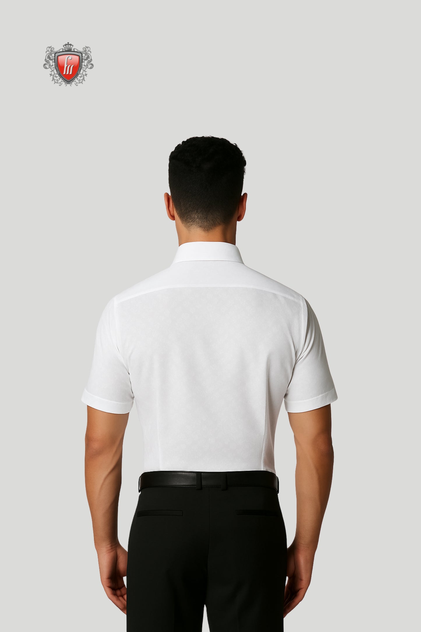 Men’s White Short-Sleeve Shirt – Minimalist Design with Bold Detailing
