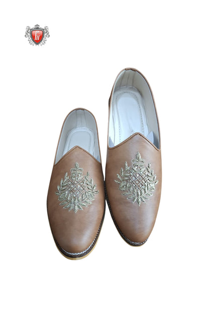 Men’s Brown Ethnic Jutti with Golden Embroidery – Handcrafted Festive Footwear