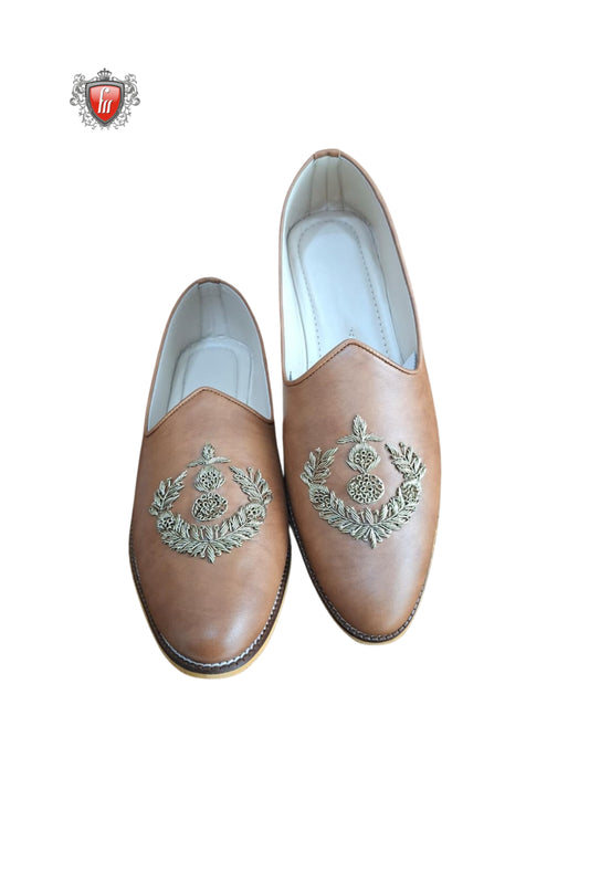 Men’s Light Brown Ethnic Jutti with Golden Crest Embroidery – Handcrafted Traditional Footwear