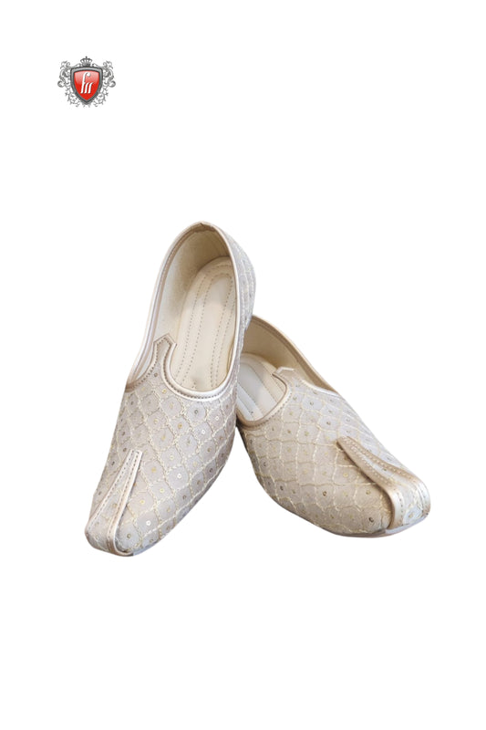 Fabmark Beige Embroidered Jutti – Classic Charm for Traditional Wear