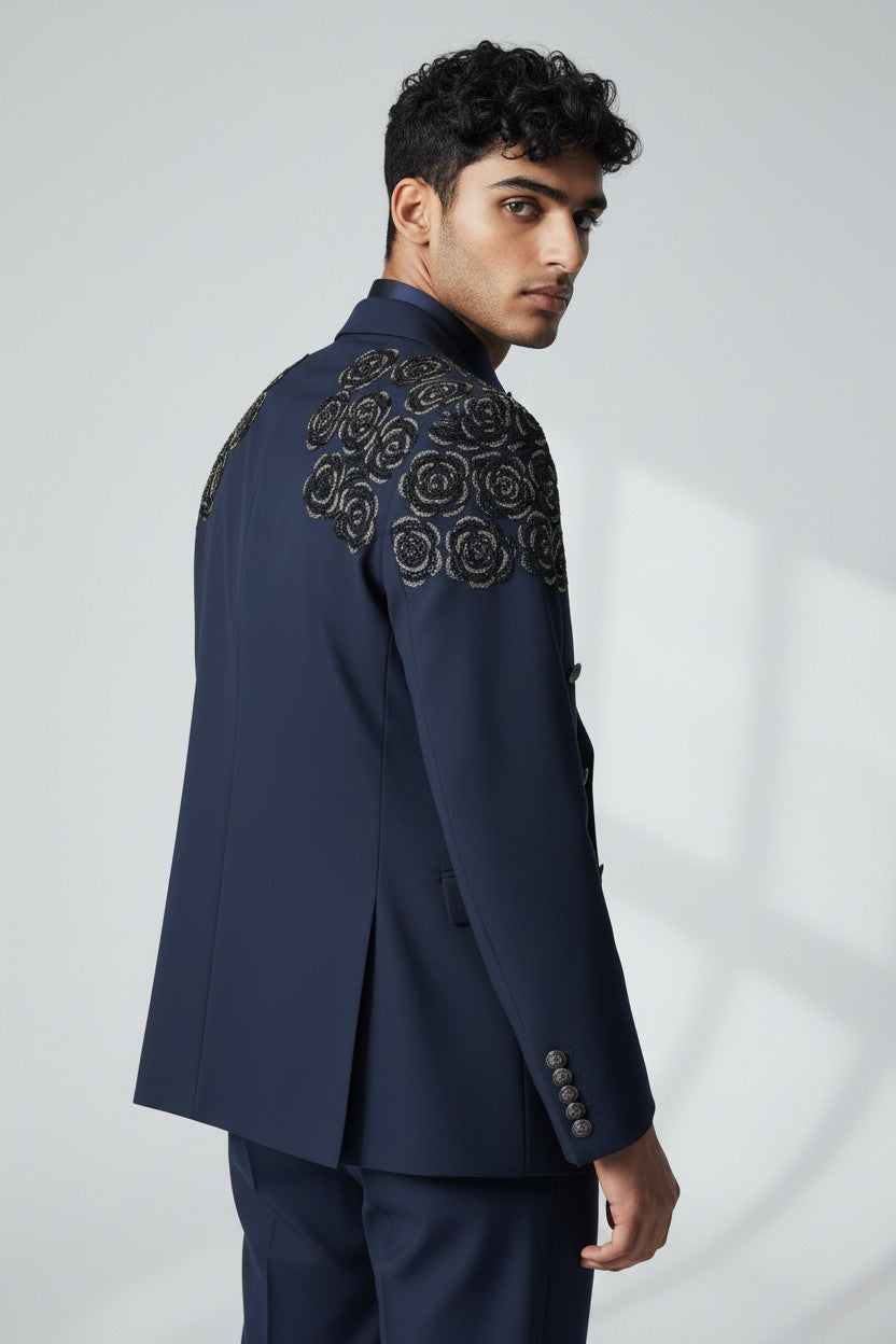 Costume bleu pour homme Tealish - Une tenue audacieuse et élégante pour chaque occasion